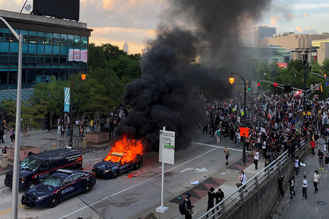 nyc 2020 police cruisers burn